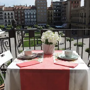 Castillo 27 By Clabao Apartment Pamplona