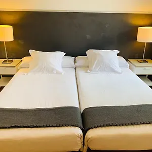Super Balmes Apartment Barcelona